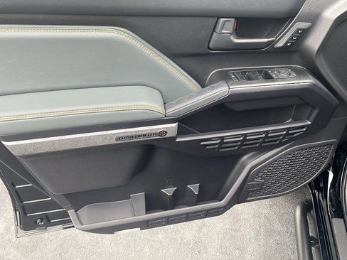 Certified 2025 Toyota 4Runner Trailhunter image 9