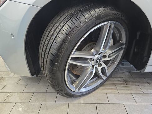 Used 2018 Mercedes-Benz E 300 image 37