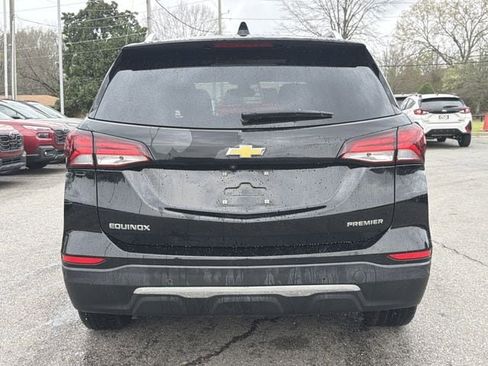 Used 2023 Chevrolet Equinox Premier image 4
