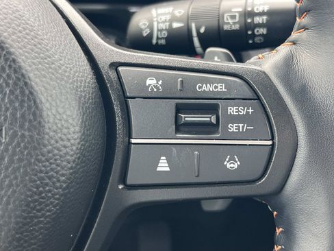 Used 2025 Honda CR-V Sport-L image 10