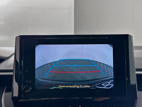 Used 2024 Toyota Corolla LE image 21