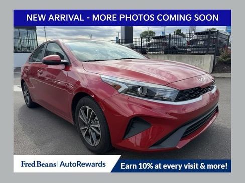 Used 2024 Kia Forte LXS w/ LXS Technology Package FWD image 1