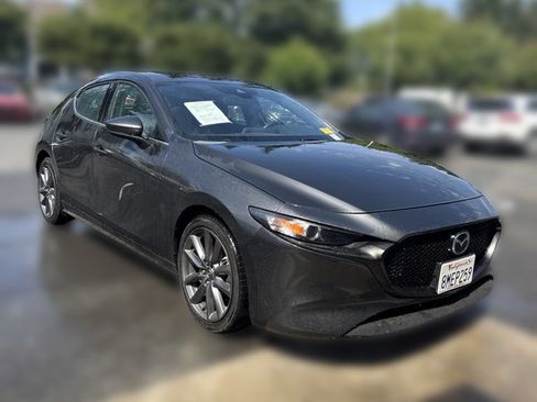 Used 2019 MAZDA MAZDA3 Hatchback FWD image 1