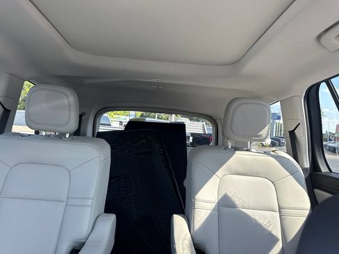 Used 2025 Lincoln Aviator AWD w/ Equipment Group 101A image 42