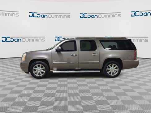 Used 2012 GMC Yukon XL Denali AWD/4WD image 5