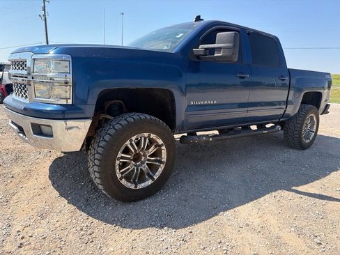 Used 2015 Chevrolet Silverado 1500 LT w/ LT Convenience Package AWD/4WD image 6