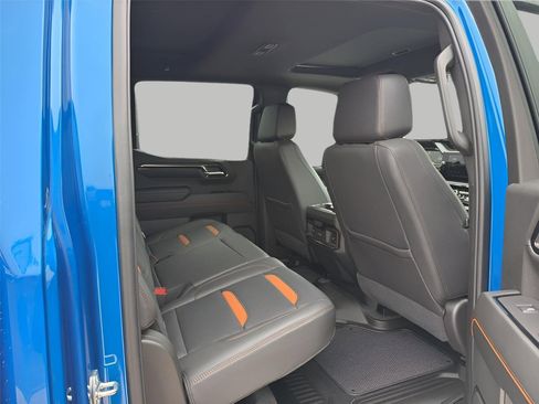 Used 2024 GMC Sierra 1500 AT4 w/ AT4 Premium Package AWD/4WD image 26