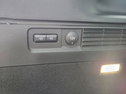 Used 2017 Lincoln MKX Reserve w/ Lincoln MKX Climate Package image 29