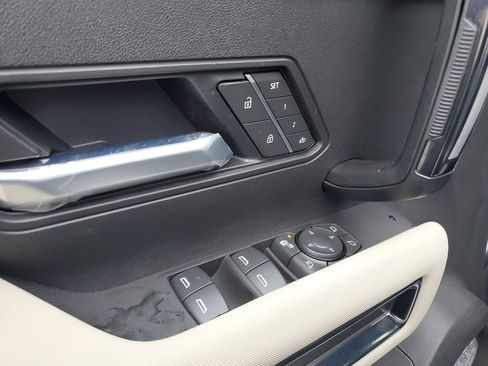 New 2026 GMC Hummer EV SUV AWD/4WD image 13