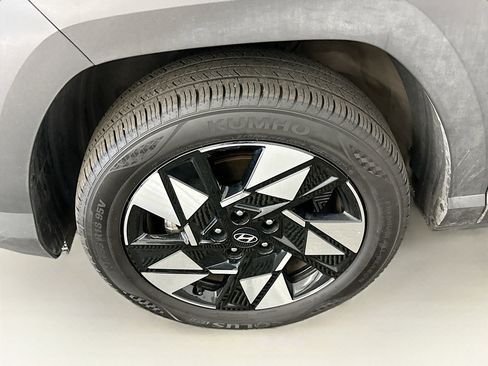 Used 2025 Hyundai Kona SEL image 11