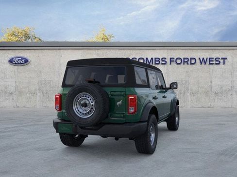 New 2025 Ford Bronco 4-Door image 8