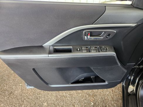 Used 2012 MAZDA MAZDA5 Sport FWD image 14