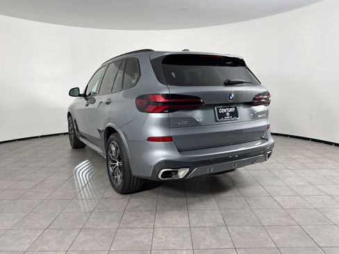 Certified 2026 BMW X5 sDrive40i w/ M Sport Package RWD image 3
