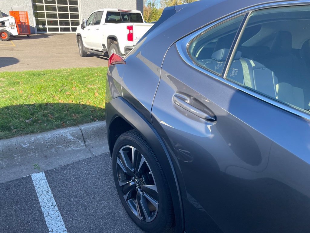 Used 2019 Lexus UX 250h w/ Accessory Package AWD/4WD image 36