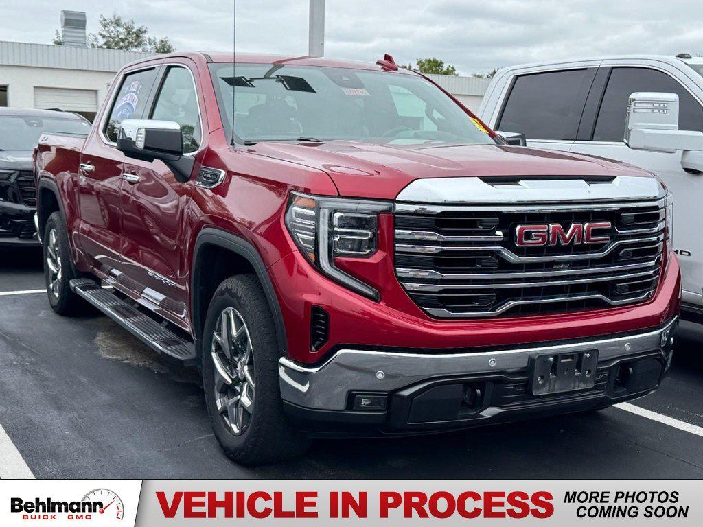 Used 2022 GMC Sierra 1500 SLT w/ SLT Premium Package AWD/4WD image 1