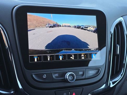 Certified 2024 Chevrolet Equinox RS image 10