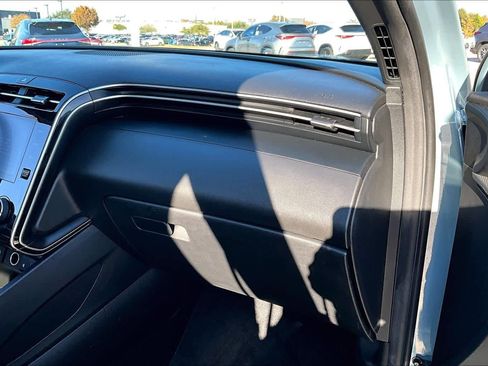 Used 2023 Hyundai Santa Cruz SEL w/ Activity Package image 16