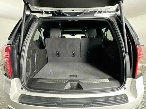 Used 2023 Chevrolet Suburban High Country AWD/4WD image 27