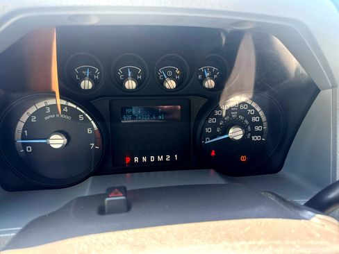 Used 2015 Ford F350 XL w/ Snow Plow Prep Package image 17