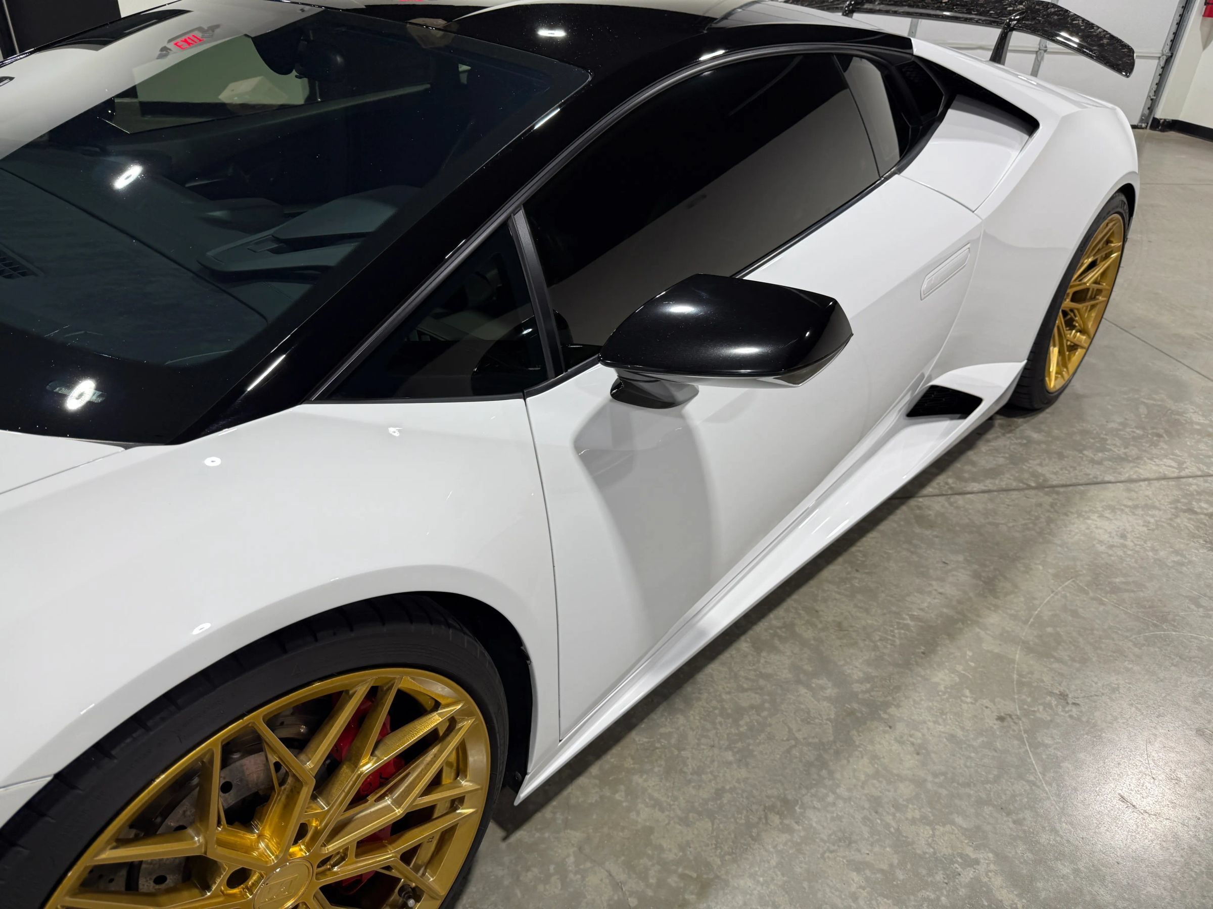 Used 2017 Lamborghini Huracan LP 580-2 RWD image 30