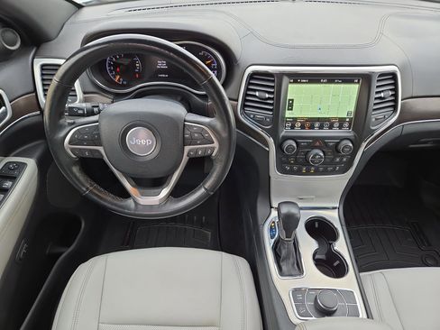 Used 2018 Jeep Grand Cherokee Limited image 14