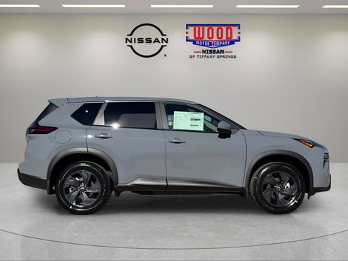 New 2026 Nissan Rogue SV image 2