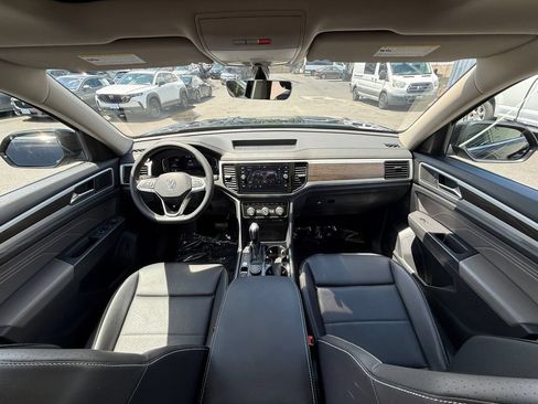 Used 2023 Volkswagen Atlas SE w/ Panoramic Sunroof Package AWD/4WD image 23