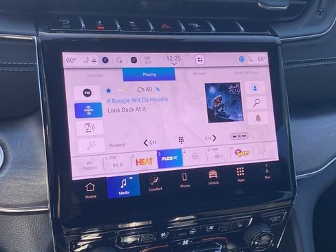 New 2025 Jeep Grand Cherokee Overland w/ Adv Protech Group III image 21