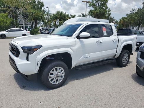 New 2025 Toyota Tacoma SR5 image 8