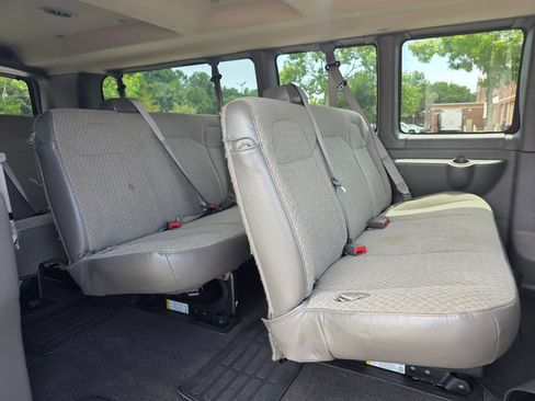 Used 2025 Chevrolet Express 3500 LT w/ LT Preferred Equipment Group RWD image 29