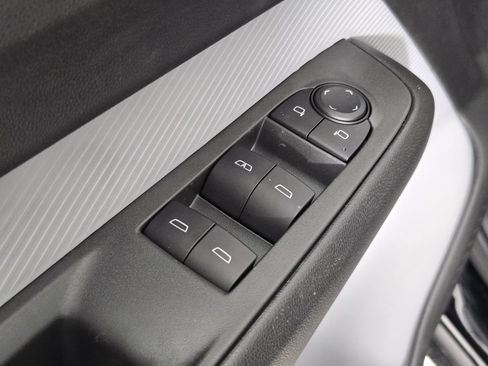 New 2027 Chevrolet Bolt LT w/ Comfort Package FWD image 24