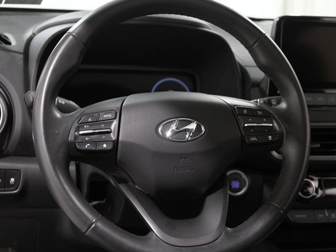 Certified 2022 Hyundai Kona Limited w/ Cargo Package image 7