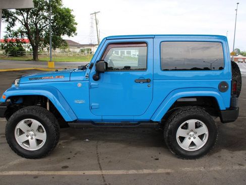 Used 2011 Jeep Wrangler Sahara w/ Trailer Tow Group AWD/4WD image 1
