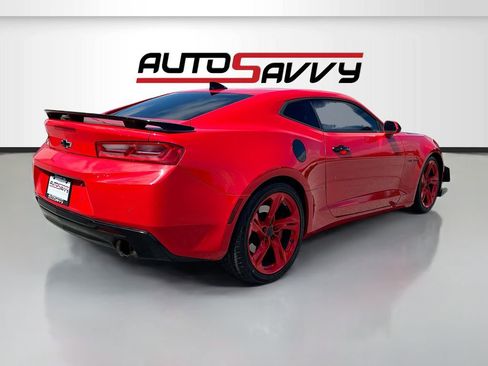 Used 2018 Chevrolet Camaro SS RWD image 7