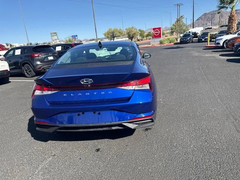 Used 2021 Hyundai Elantra SEL w/ Convenience Package FWD image 10