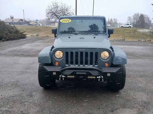 Used 2014 Jeep Wrangler Unlimited Sahara w/ Connectivity Group image 2