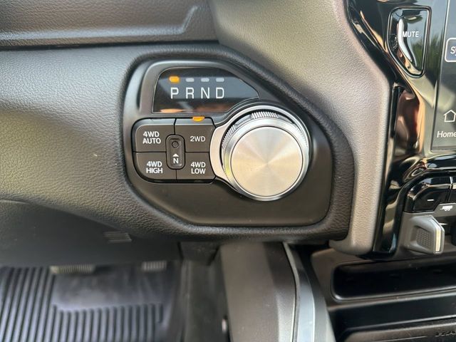 Used 2022 RAM 1500 Laramie AWD/4WD image 22