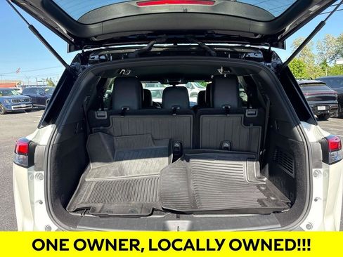 Used 2024 Nissan Pathfinder Rock Creek AWD/4WD image 12