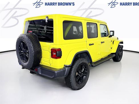Used 2023 Jeep Wrangler Unlimited Sahara AWD/4WD image 30
