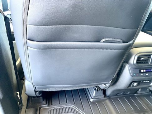 Used 2025 Honda Pilot TrailSport image 47