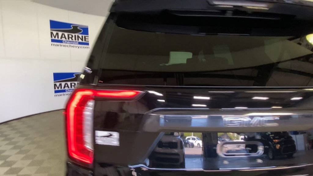 Used 2024 GMC Yukon Denali Ultimate AWD/4WD image 9