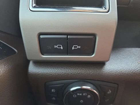 Used 2019 Ford F150 King Ranch w/ Equipment Group 601A Luxury AWD/4WD image 36