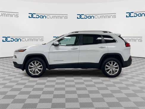 Used 2017 Jeep Cherokee Limited w/ Luxury Group image 5