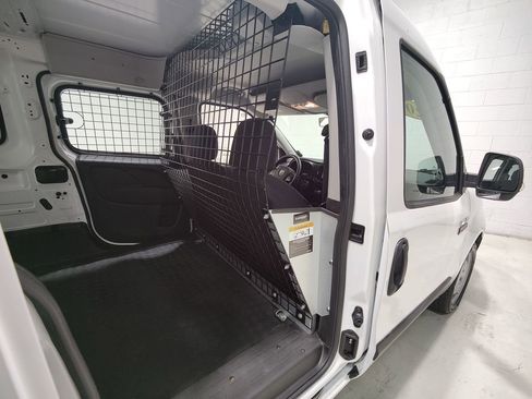 Used 2021 RAM ProMaster City Tradesman w/ Window Group 05 image 11
