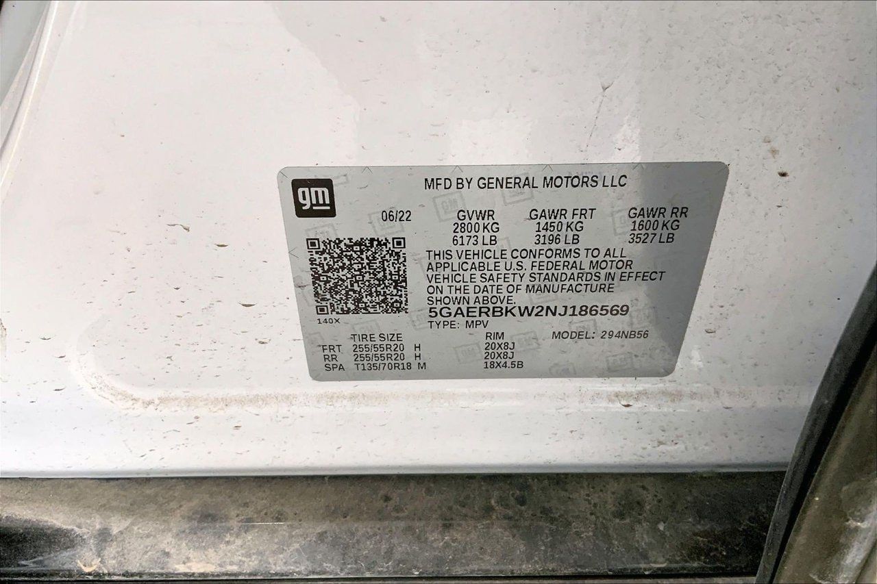 Used 2022 Buick Enclave Essence w/ Sport Touring Edition FWD image 8