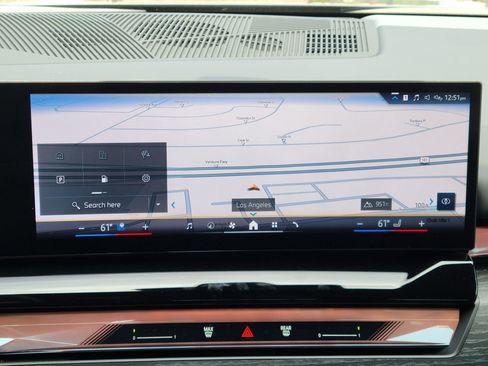 Used 2024 BMW 540i xDrive w/ Executive Package image 19