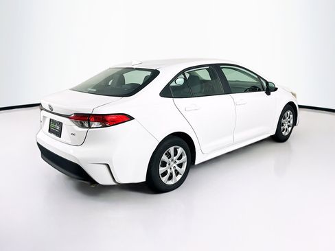 Used 2024 Toyota Corolla LE image 9