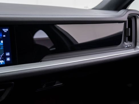 Certified 2024 Porsche Cayenne S image 30