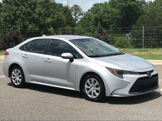 Used 2023 Toyota Corolla LE FWD video 2