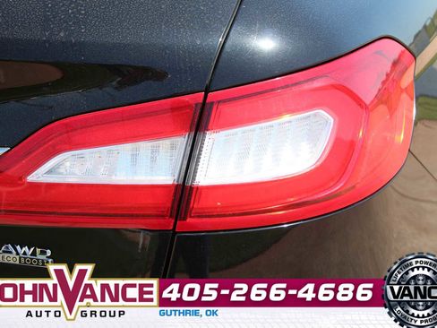 Used 2016 Lincoln MKX Reserve w/ Luxury Package AWD/4WD image 11